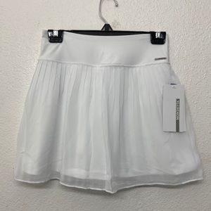 NWT Mondetta Pleated Skirt